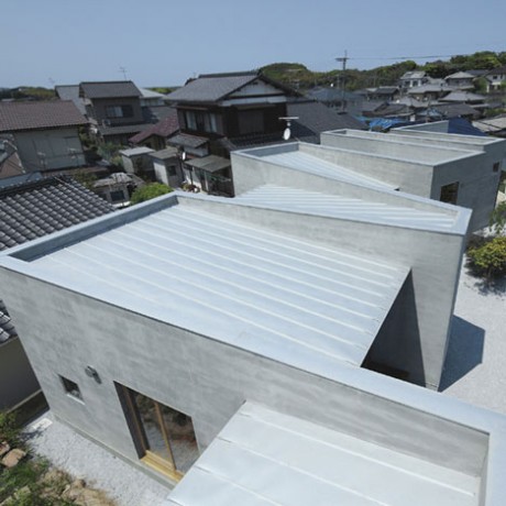 Дом со стеной (House with a Wall) в Японии от Masao Yahagi Architects.
