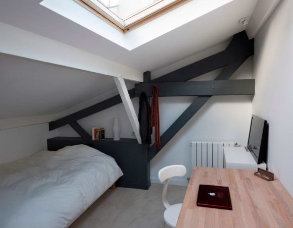 Loft in an Old Carpentry 13
