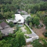 Дом с деревом и ландшафтом во Вьетнаме