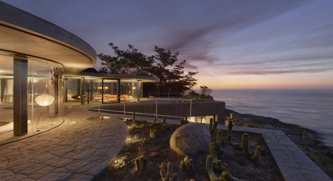 Дом-спиннер у океана в Чили 