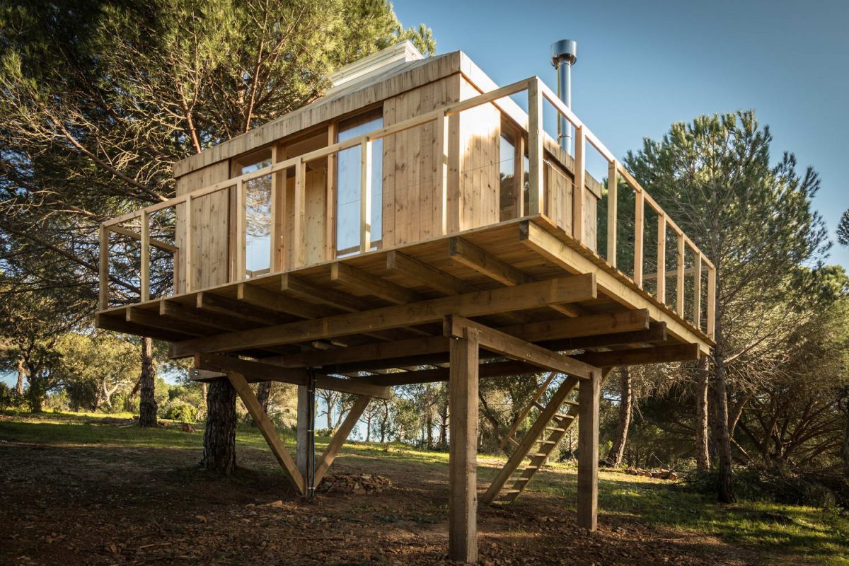 Дачный домик в стиле "Tree House" в Португалии